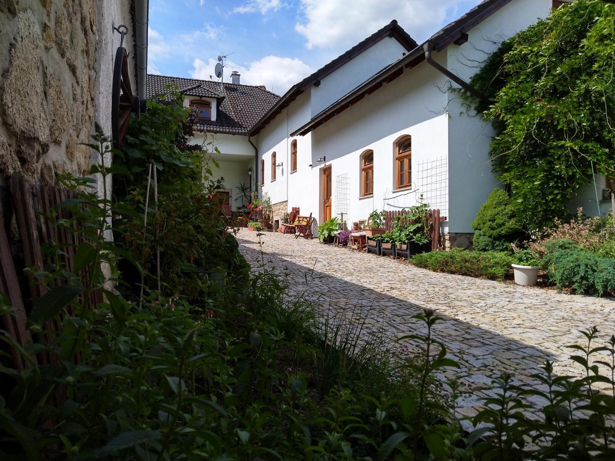 Hotel Penzion Cas Český Rudolec Exterior foto